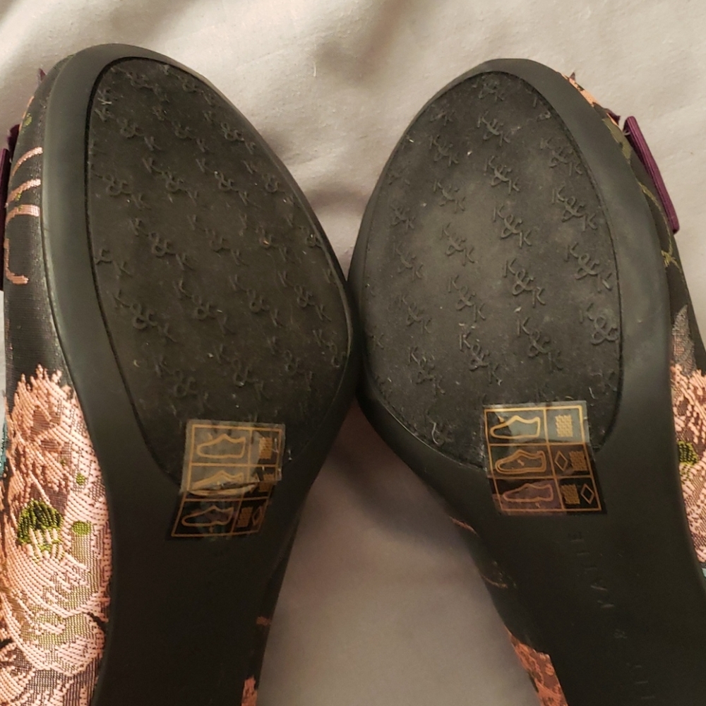 Kelly and Katie floral jeweled chunky heels sz 7 - Picture 4 of 5